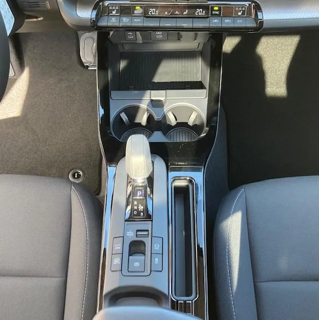 Toyota Prius 2.0 Plug-In-Hybrid Style