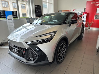 Vehicle image TOYOTA C-HR