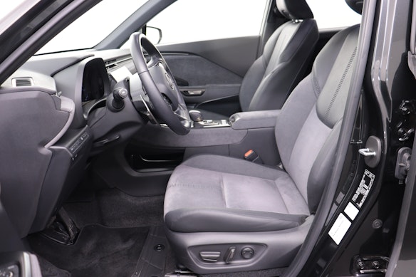 LEXUS LBX 1.5 Hybrid Original Edition AWD 2