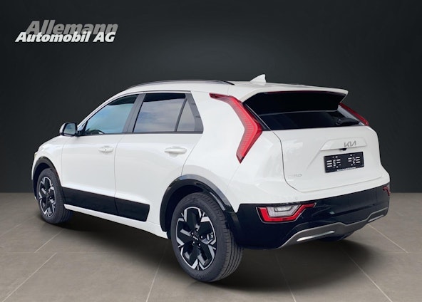 Vehicle image 3 Vehicle image 3