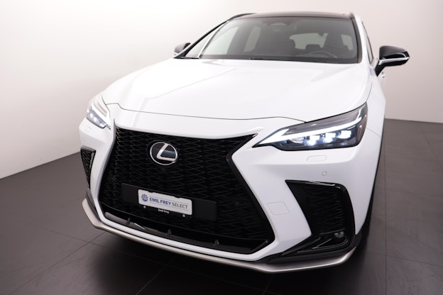 First vehicle image