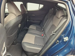 Fahrzeugbild TOYOTA C-HR 2.0 VVTi HSD Premium