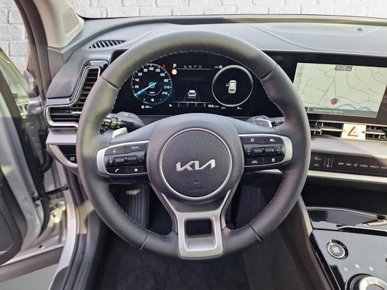 Vehicle image 13 Vehicle image 13