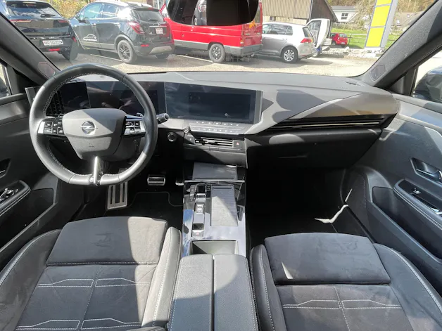 Opel Astra 1.6 T PHEV 180 Swiss Plus