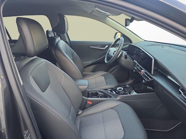 Vehicle image KIA NIRO