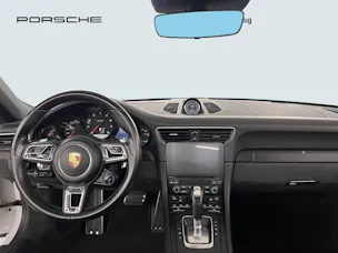 Porsche 911 Carrera 4 GTS Cabriolet