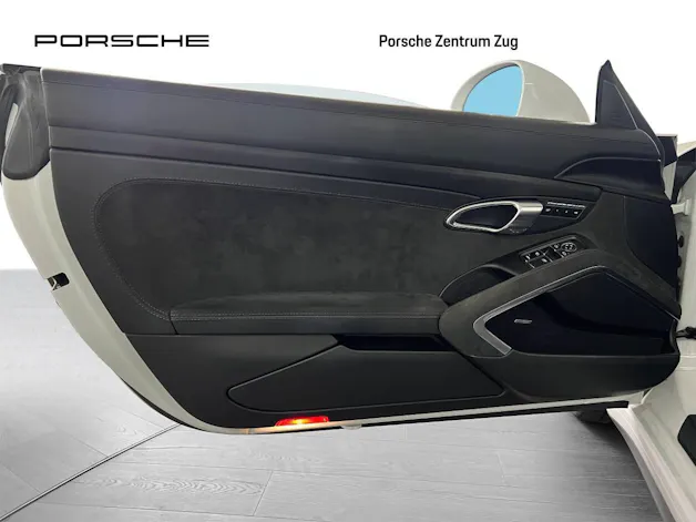 Porsche 911 Carrera 4 GTS Cabriolet