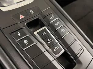 Porsche 911 Carrera 4 GTS Cabriolet