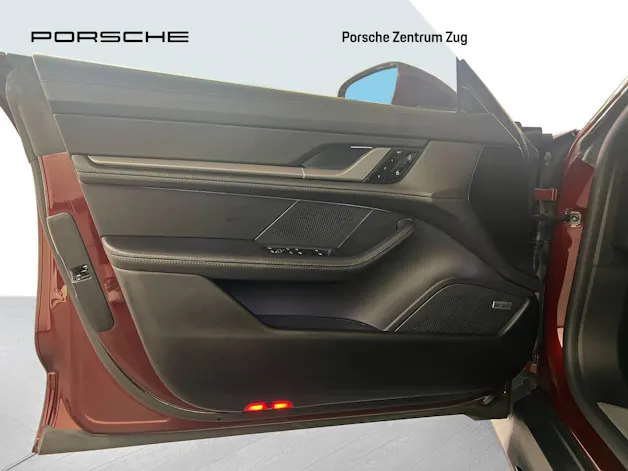 Porsche Taycan Turbo