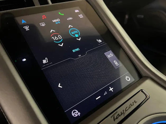 Porsche Taycan Turbo