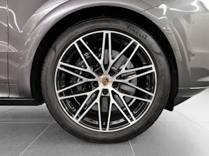 Porsche Cayenne Turbo E-Hybrid Coupé