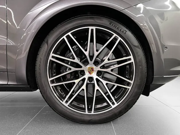 Porsche Cayenne Turbo E-Hybrid Coupé