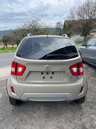 Vehicle image 3 Vehicle image 3