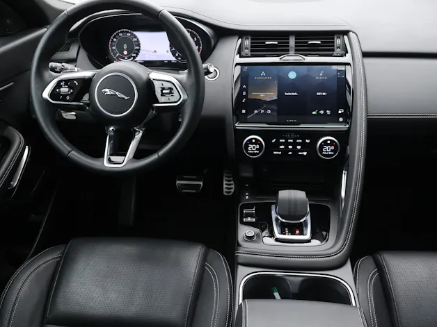 Jaguar E-Pace 2.0 I4 250 R-Dynamic SE AWD /  Leasing ab. 1.99%