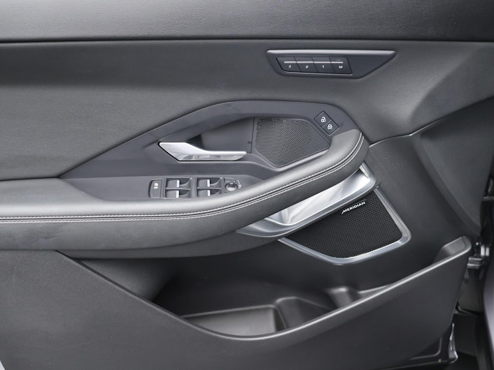 Vehicle image JAGUAR E-PACE