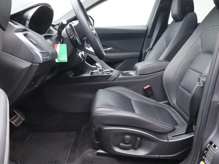 Vehicle image JAGUAR E-PACE