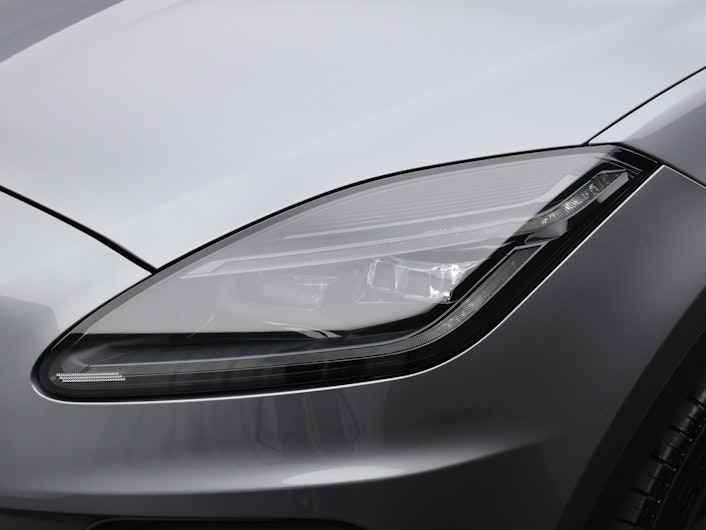 Vehicle image JAGUAR E-PACE