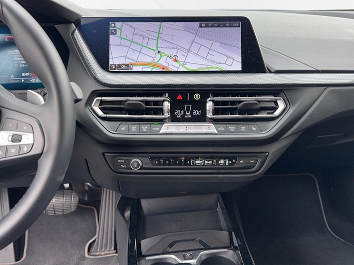 Vehicle image BMW 1 SERIES