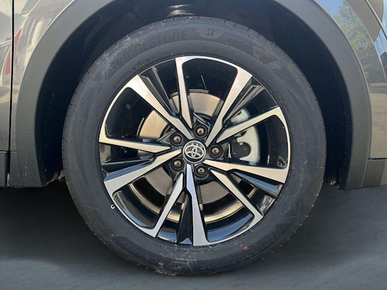 Vehicle image 3 Vehicle image 3