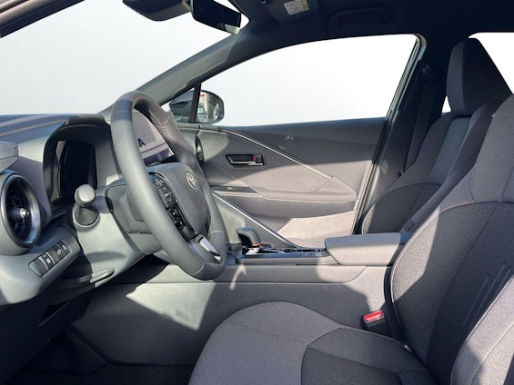 Vehicle image 6 Vehicle image 6