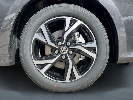 Vehicle image 5 Vehicle image 5