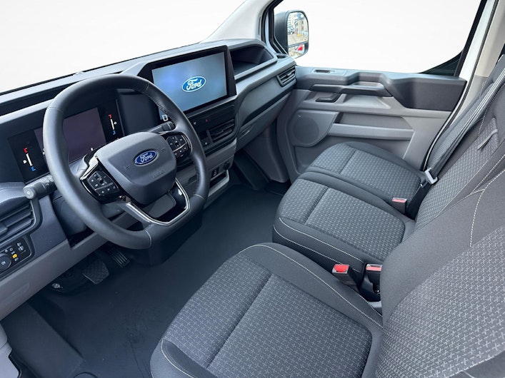 Vehicle image FORD TRANSIT CUSTOM