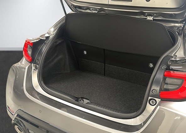 Vehicle image 8 Vehicle image 8