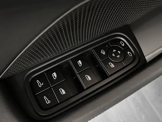 Porsche Panamera 4