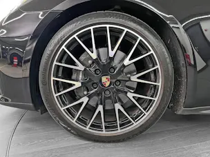 Porsche Panamera 4