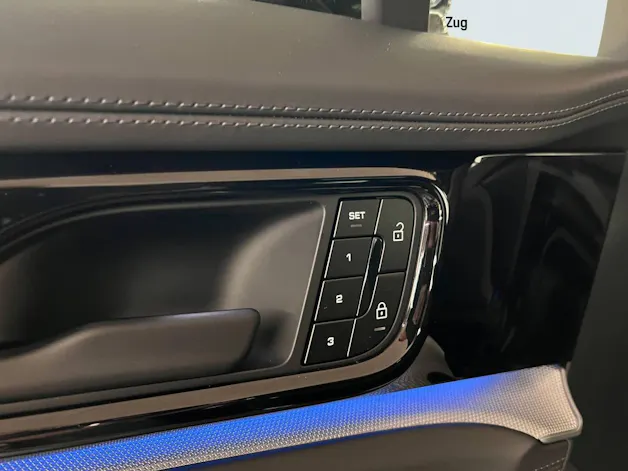 Porsche Panamera 4