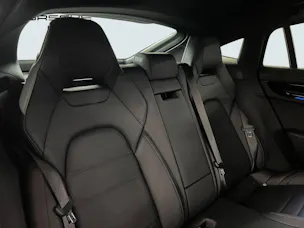 Porsche Panamera 4
