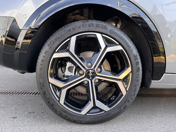 Vehicle image 22 Vehicle image 22