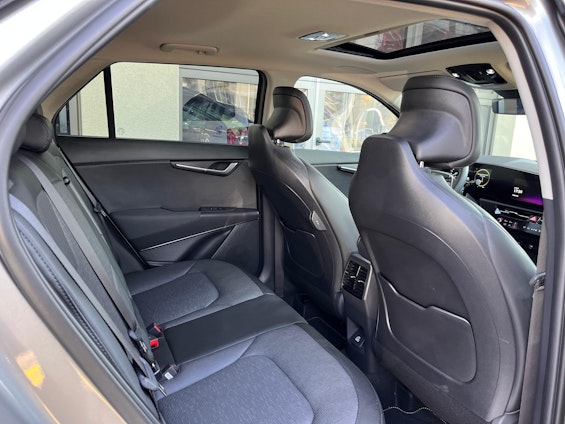 Vehicle image 20 Vehicle image 20