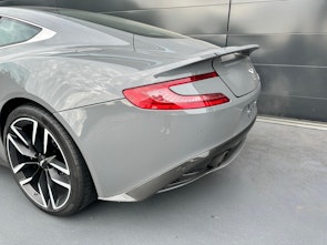 Fahrzeugbild ASTON MARTIN Vanquish 6.0 V12
