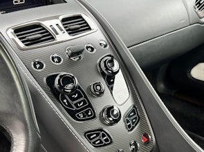 Fahrzeugbild ASTON MARTIN Vanquish 6.0 V12