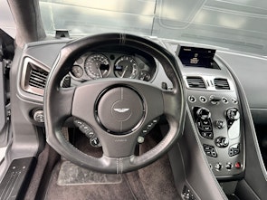 Fahrzeugbild ASTON MARTIN Vanquish 6.0 V12