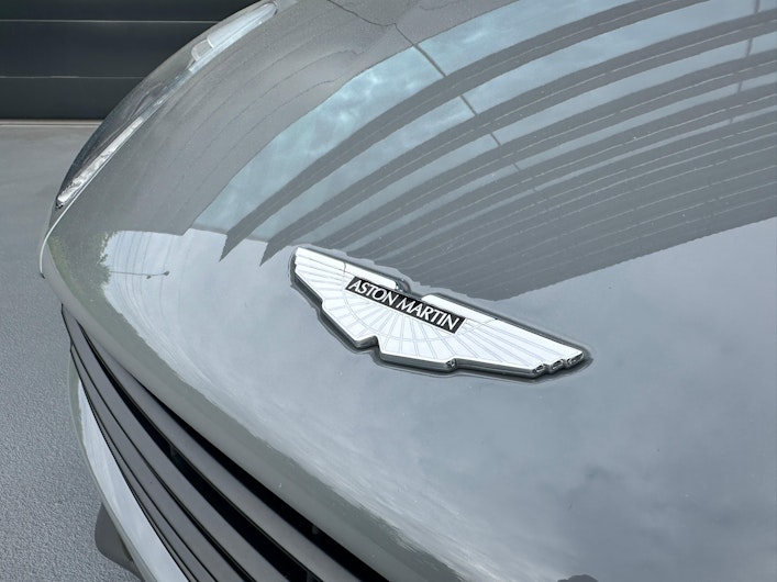 Vehicle image ASTON MARTIN V12 Vanquish