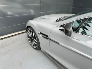 Fahrzeugbild ASTON MARTIN Vanquish 6.0 V12