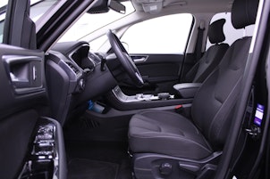 Vehicle image FORD S-Max 2.5 Hybrid Titanium 7P