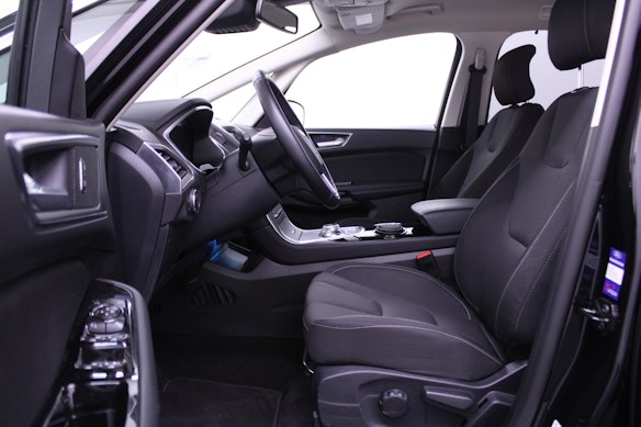 FORD S-Max 2.5 Hybrid Titanium 7P 2