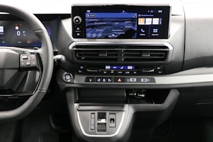 Vehicle image TOYOTA PROACE Verso L1 2.0 D Trend