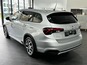Fiat Tipo 1.5 Hybrid Swiss Cross