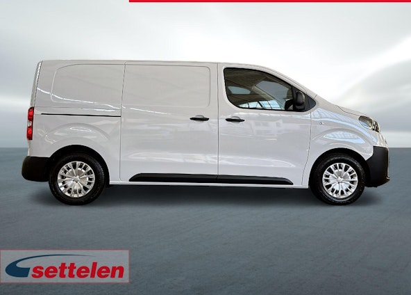 Vehicle image 3 Vehicle image 3