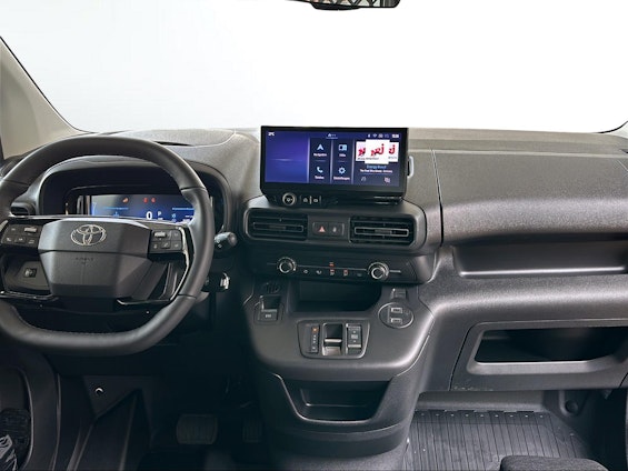 Vehicle image 13 Vehicle image 13