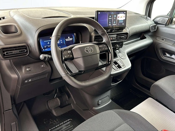 Vehicle image 11 Vehicle image 11