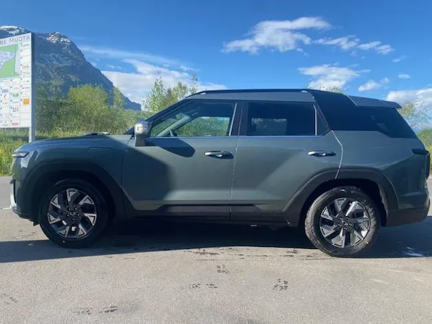 SsangYong Torres EVX Platinum