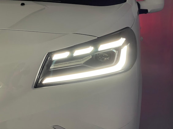 Vehicle image 17 Vehicle image 17