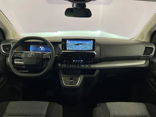 Toyota PROACE Verso L1 2.0 D Trend