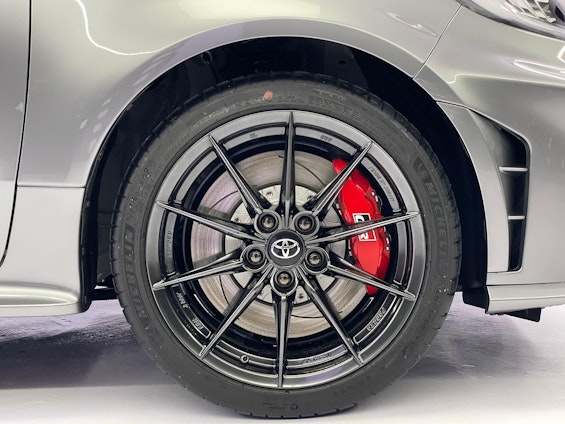 Vehicle image 17 Vehicle image 17