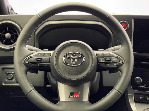 Vehicle image 13 Vehicle image 13